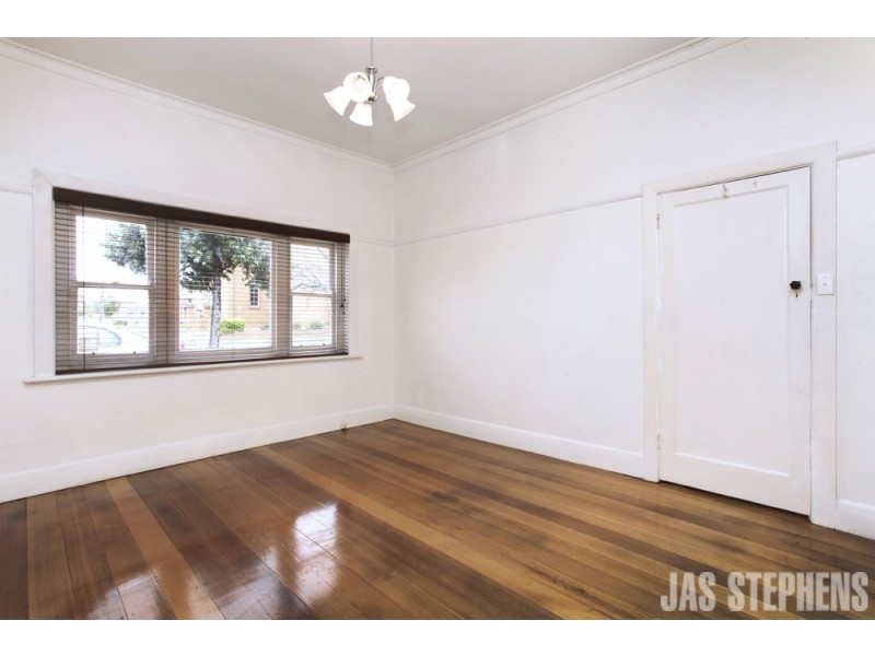 47 Ballarat Road, Maidstone VIC 3012