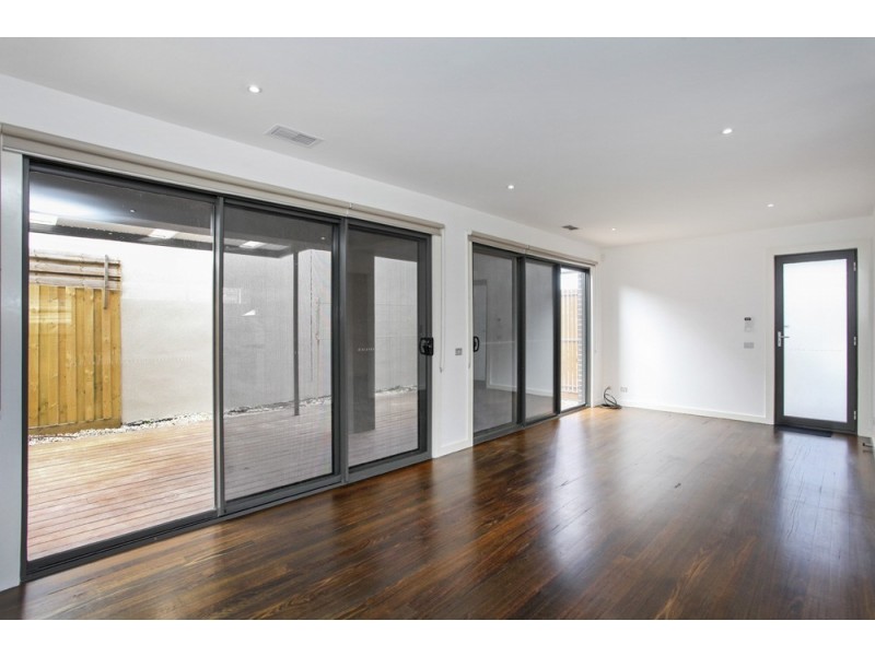 1/9 Basil Street, Newport VIC 3015