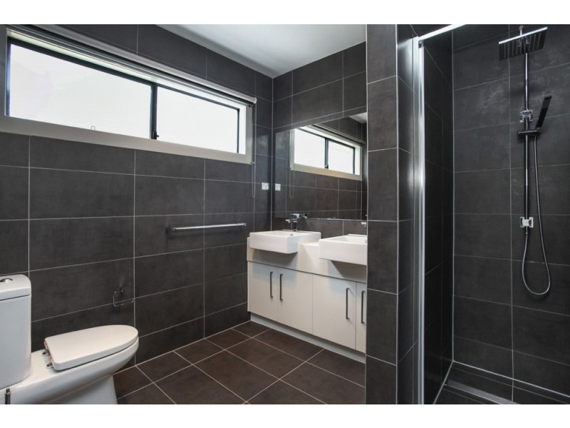 1/9 Basil Street, Newport VIC 3015