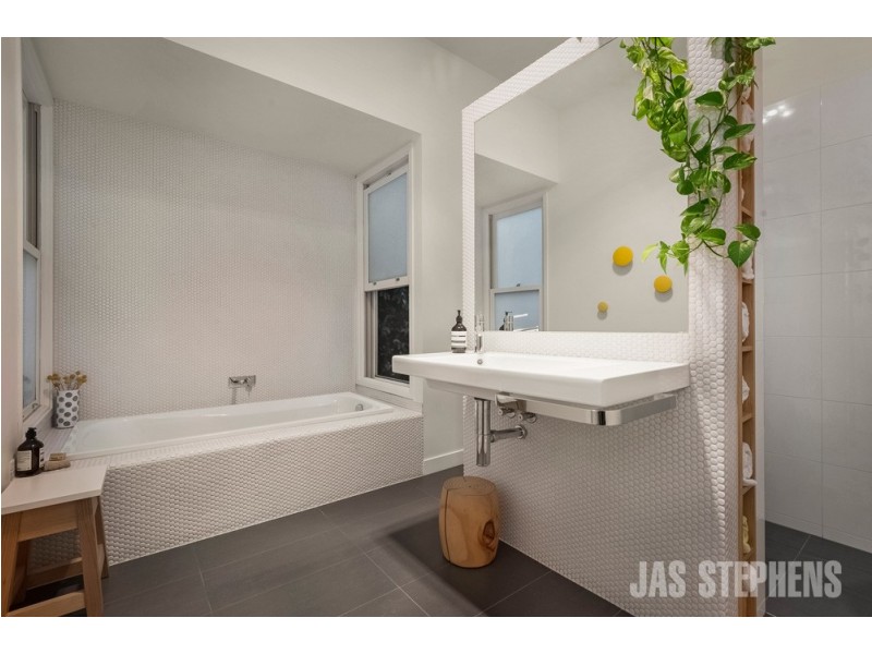 149 Empress Avenue, Kingsville VIC 3012