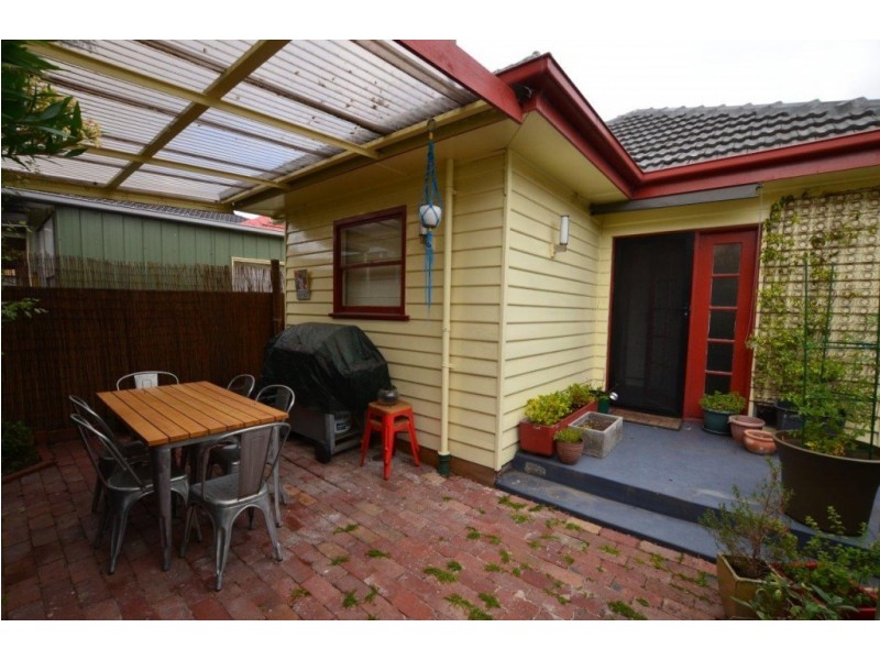 31 Dudley Street, Footscray VIC 3011