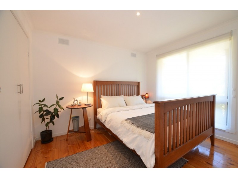 1/4 Margot Street, West Footscray VIC 3012