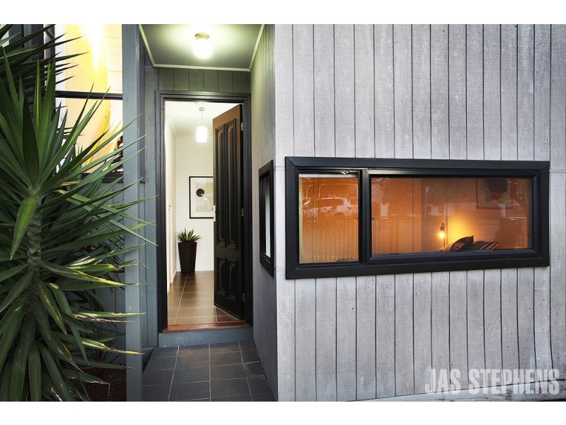 1/119 Summerhill Road, Footscray VIC 3011