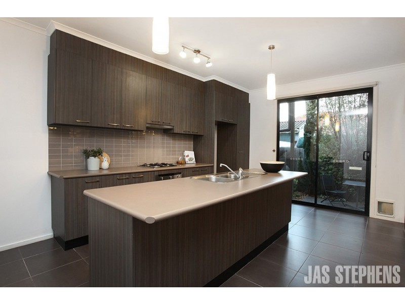 1/119 Summerhill Road, Footscray VIC 3011