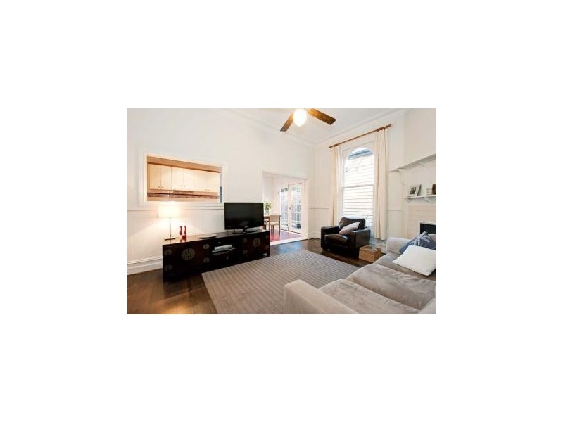 7 Bayview Road, Seddon VIC 3011