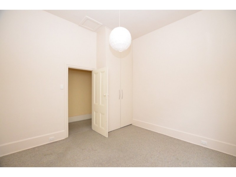 24 Hamilton Street, Seddon VIC 3011