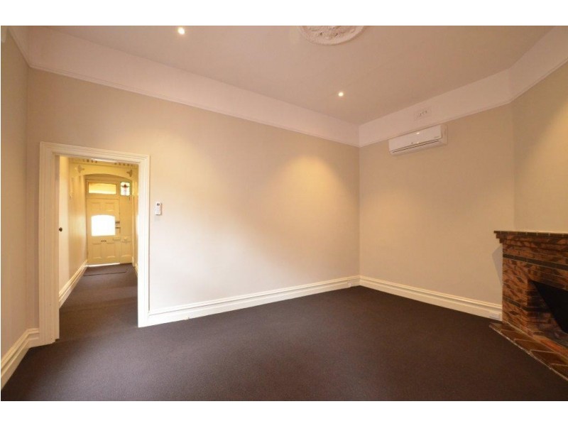 6 Hamilton Street, Seddon VIC 3011