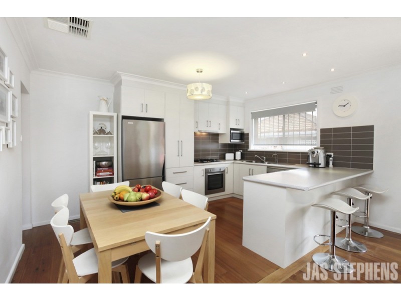 4/18 Edgar Street, Kingsville VIC 3012