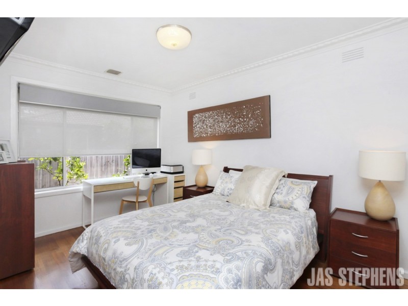 4/18 Edgar Street, Kingsville VIC 3012