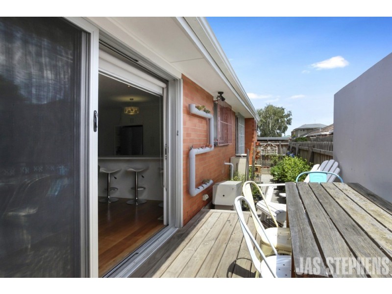 4/18 Edgar Street, Kingsville VIC 3012