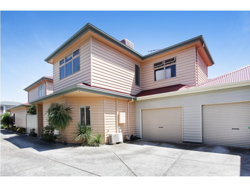 2/9 Saltley Street, South Kingsville VIC 3015