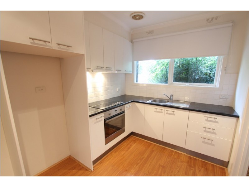 12/119 Essex Street, West Footscray VIC 3012