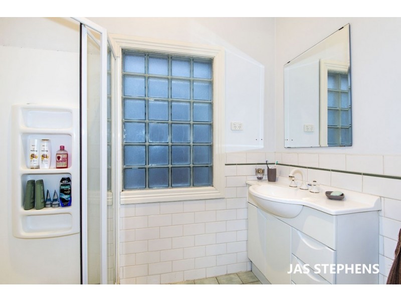 39 The Avenue, Spotswood VIC 3015