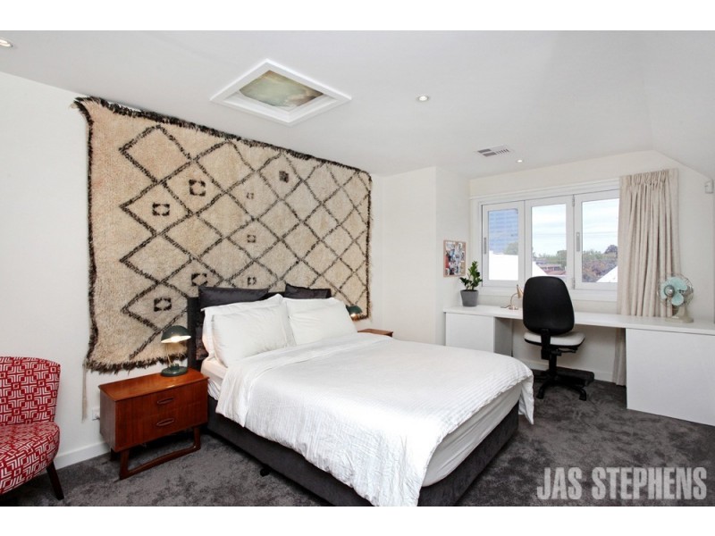 12 Arran Street, Seddon VIC 3011