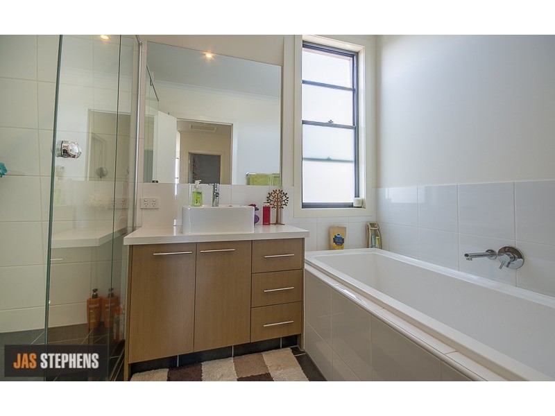 53 Beaurepaire Parade, Footscray VIC 3011