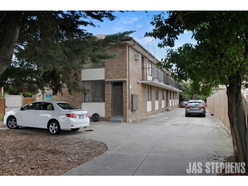 7/13 Beaumont Parade, West Footscray VIC 3012