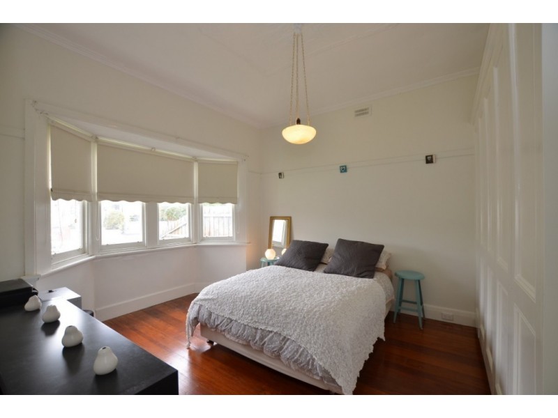 32 Tucker Street, West Footscray VIC 3012