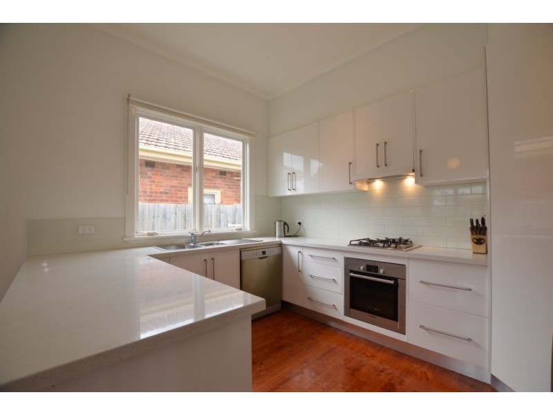 32 Tucker Street, West Footscray VIC 3012