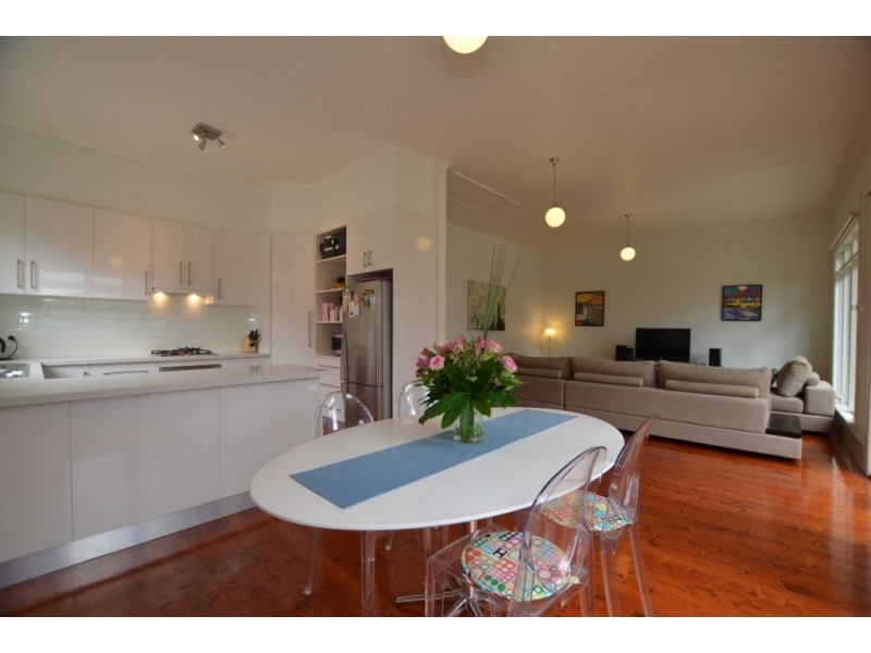 32 Tucker Street, West Footscray VIC 3012