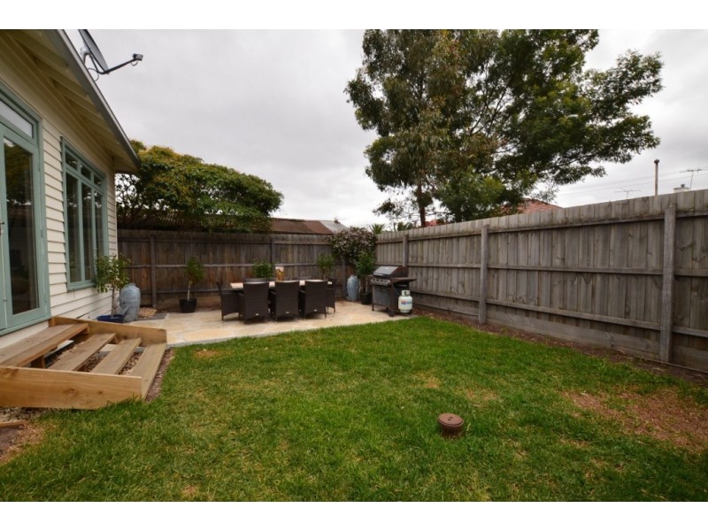 32 Tucker Street, West Footscray VIC 3012