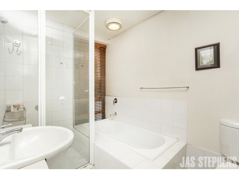 1/163 Somerville Road, Yarraville VIC 3013