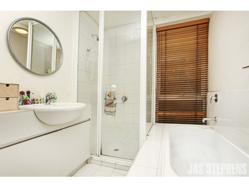 1/163 Somerville Road, Yarraville VIC 3013