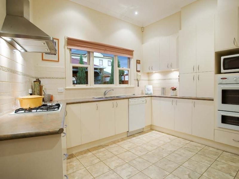 2 Eden Street, Footscray VIC 3011