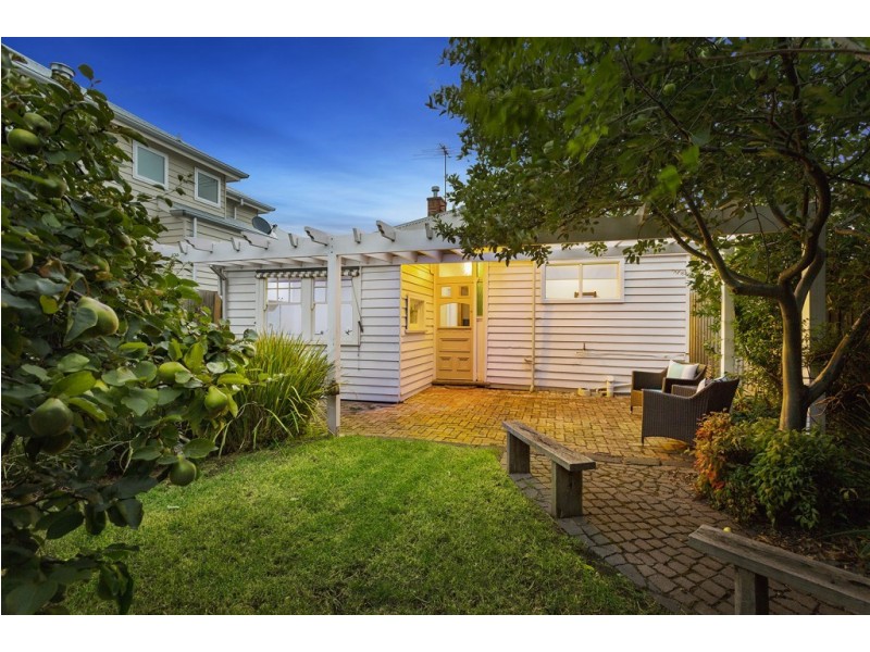 65 Empress Avenue, Kingsville VIC 3012