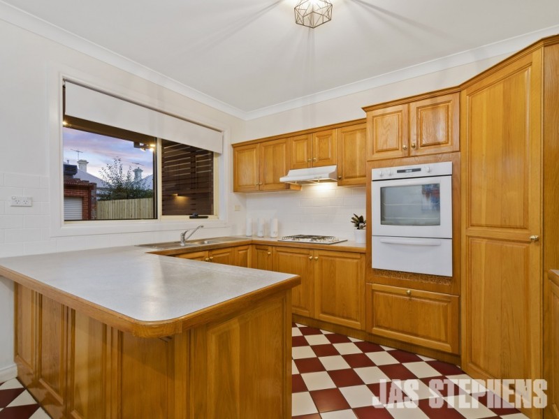 4 Johnson Street, Footscray VIC 3011