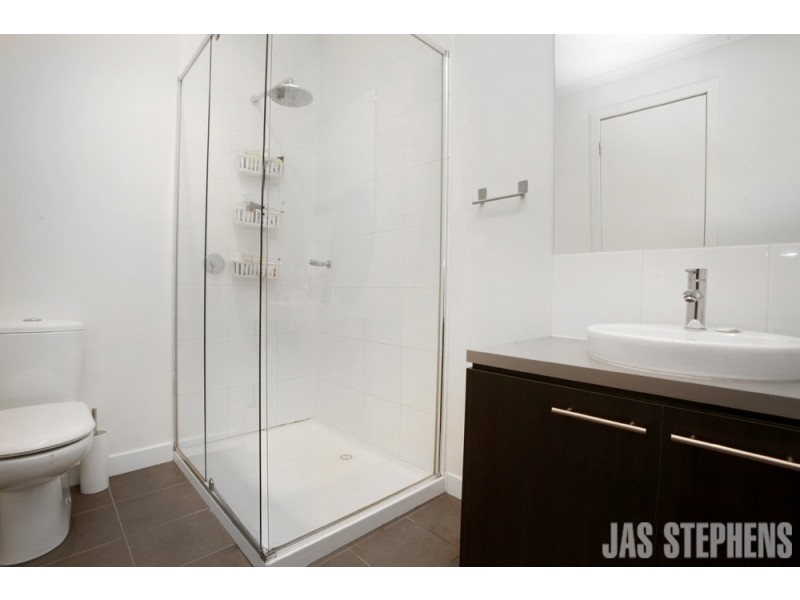 5 Hartman Walk, Footscray VIC 3011