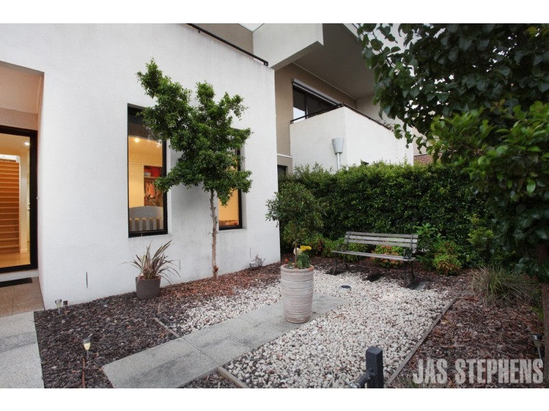 5 Hartman Walk, Footscray VIC 3011