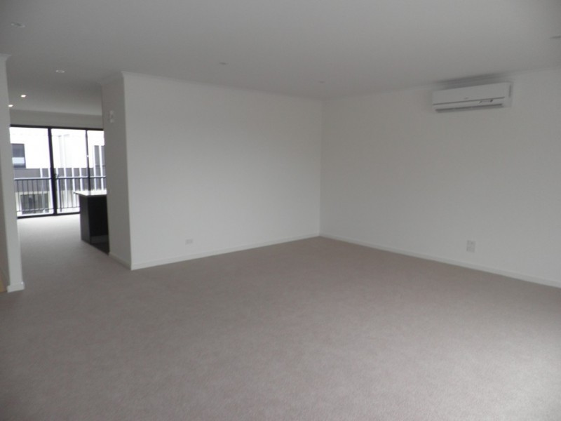 2/20 Hewitt Avenue, Footscray VIC 3011