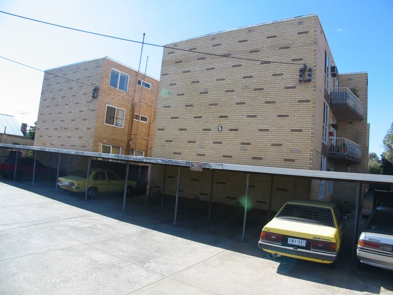 22/5 Lewis Street, Kingsville VIC 3012