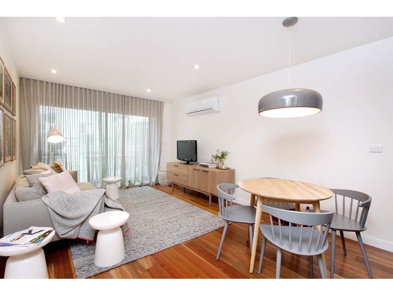 204/88 Dow Street, Port Melbourne VIC 3207