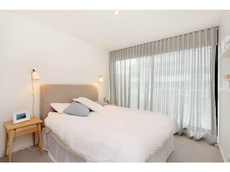 204/88 Dow Street, Port Melbourne VIC 3207