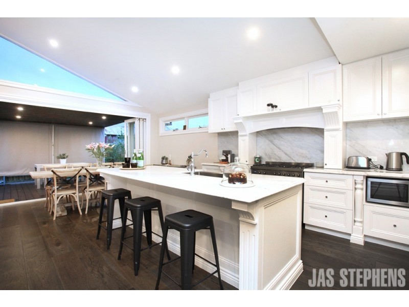 88 Queensville Street, Kingsville VIC 3012