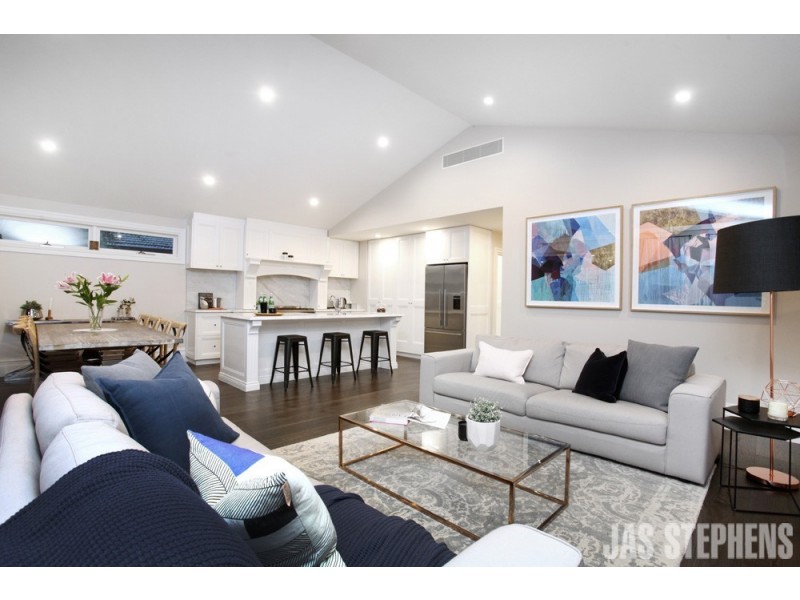 88 Queensville Street, Kingsville VIC 3012