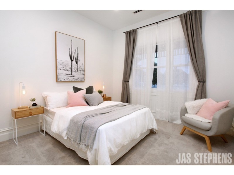 88 Queensville Street, Kingsville VIC 3012