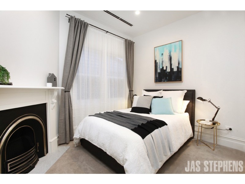 88 Queensville Street, Kingsville VIC 3012