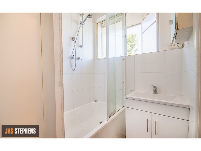 25/181 Geelong Road, Seddon VIC 3011