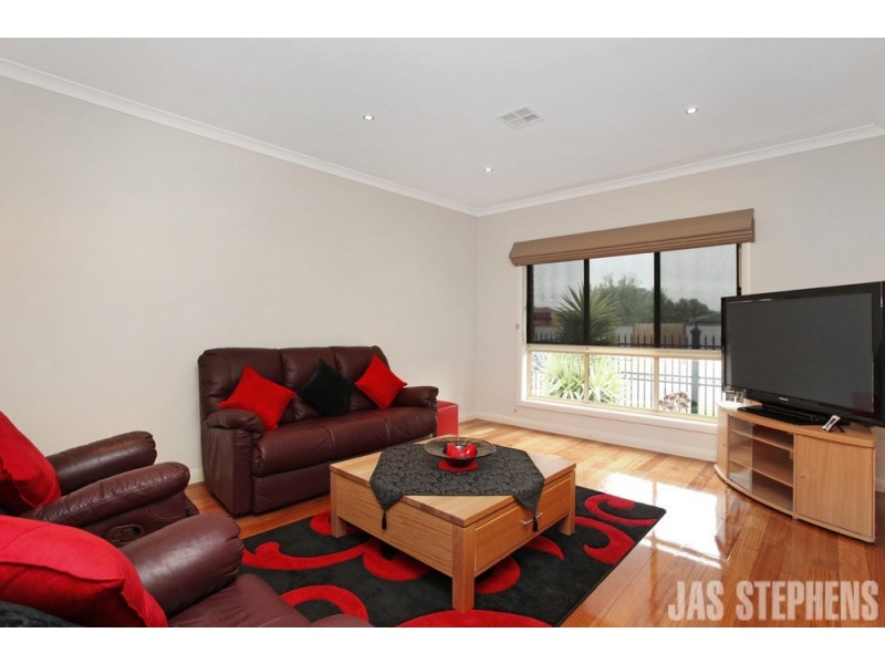 2 Eva Street, Sunshine West VIC 3020