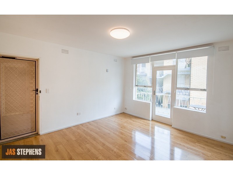 23/18 Station Road, Williamstown VIC 3016