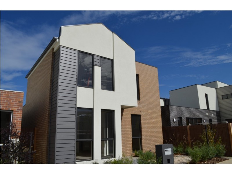 2 Beaurepaire Parade, Footscray VIC 3011