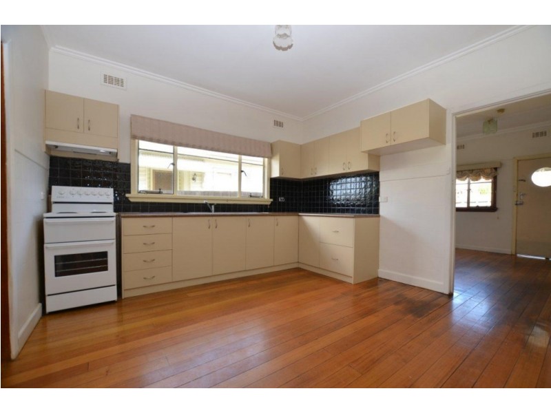 16 Cranbrook Street, Yarraville VIC 3013