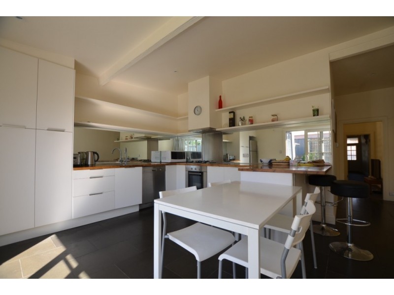 39 Commercial Road, Footscray VIC 3011