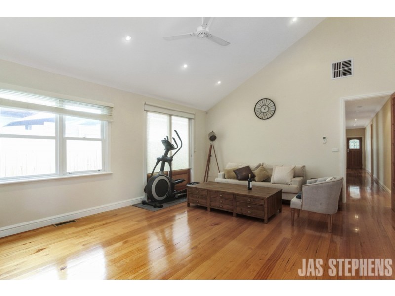 15 Charlotte Street, Yarraville VIC 3013