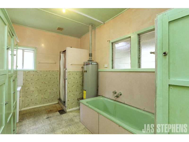 153 Coronation Street, Kingsville VIC 3012