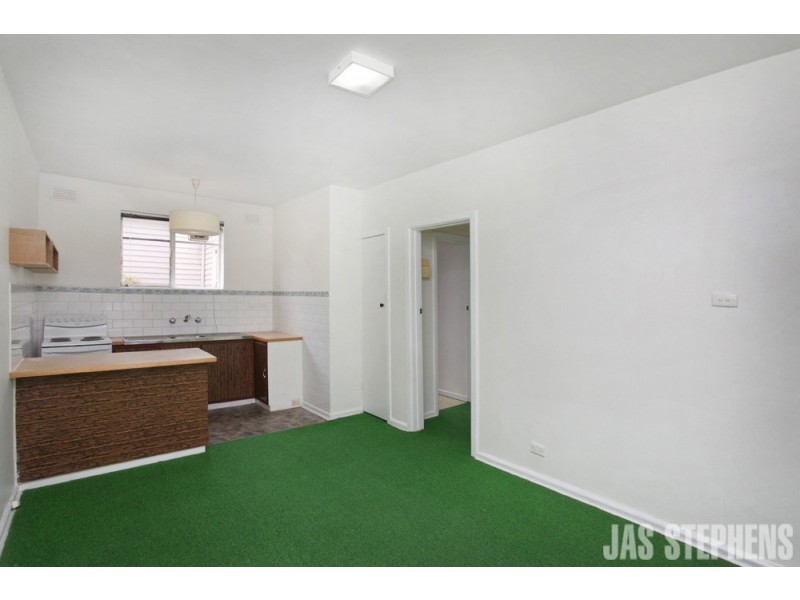 2/57 Kingsville Street, Kingsville VIC 3012