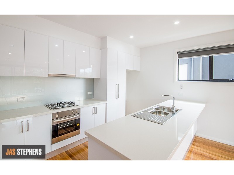 1/36 Hocking Street, Footscray VIC 3011