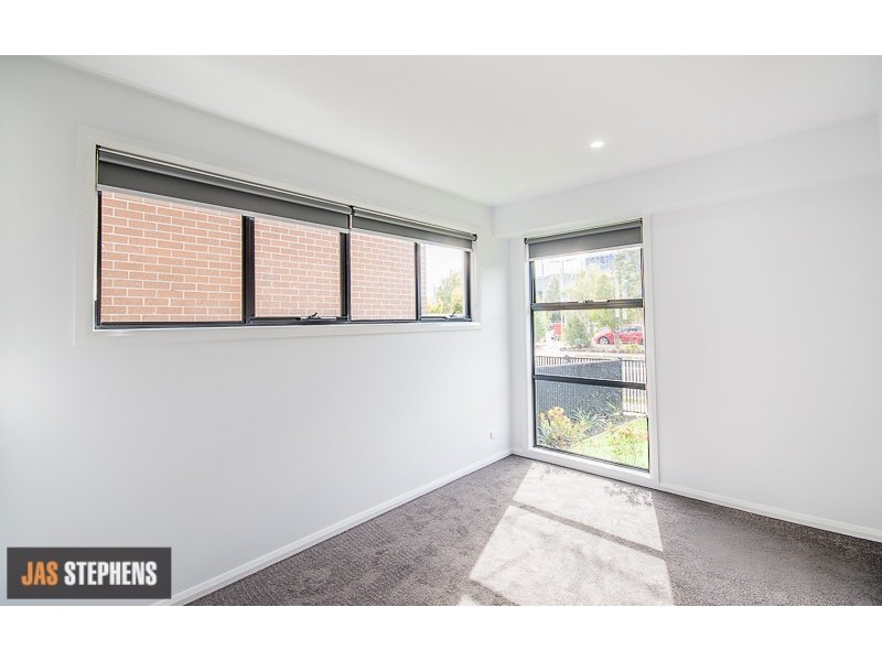 1/36 Hocking Street, Footscray VIC 3011